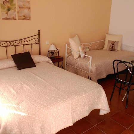 Hostal Restaurante "El Cercao" Saúca Kültér fotó