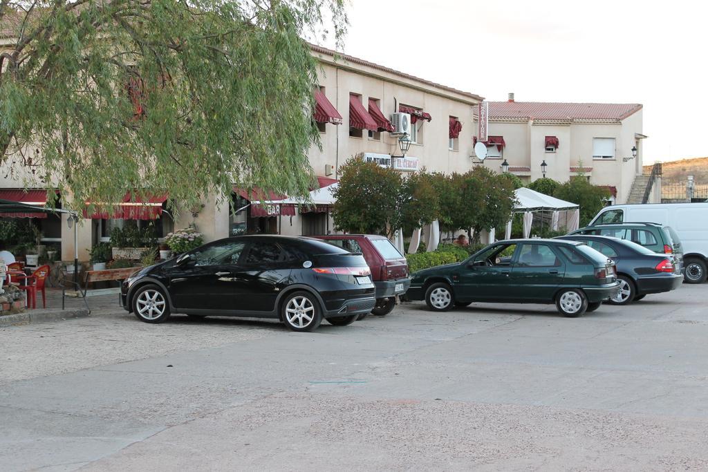 Hostal Restaurante "El Cercao" Saúca Kültér fotó